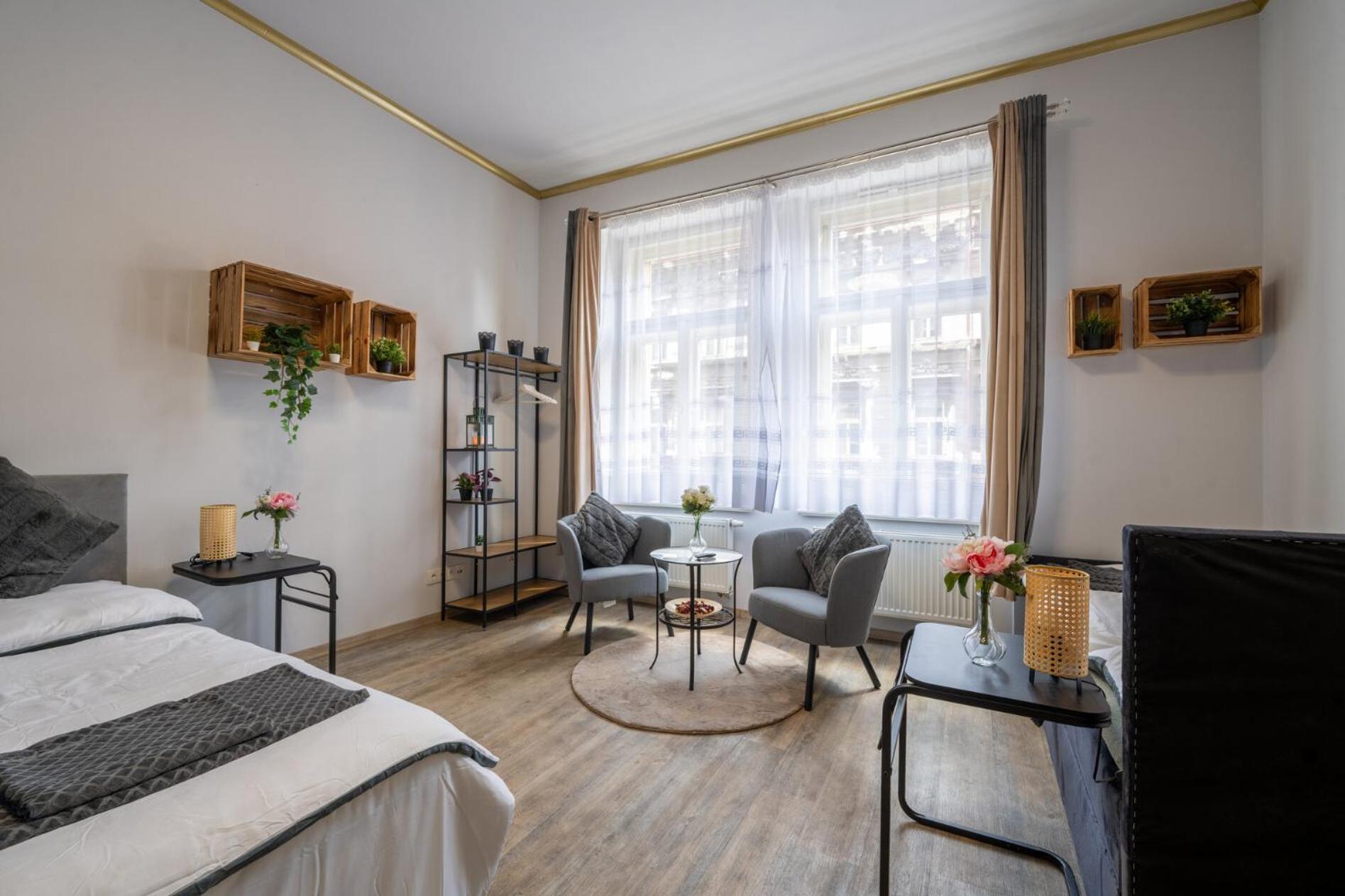 Cozy 3-brd Riverside In Center Appartement